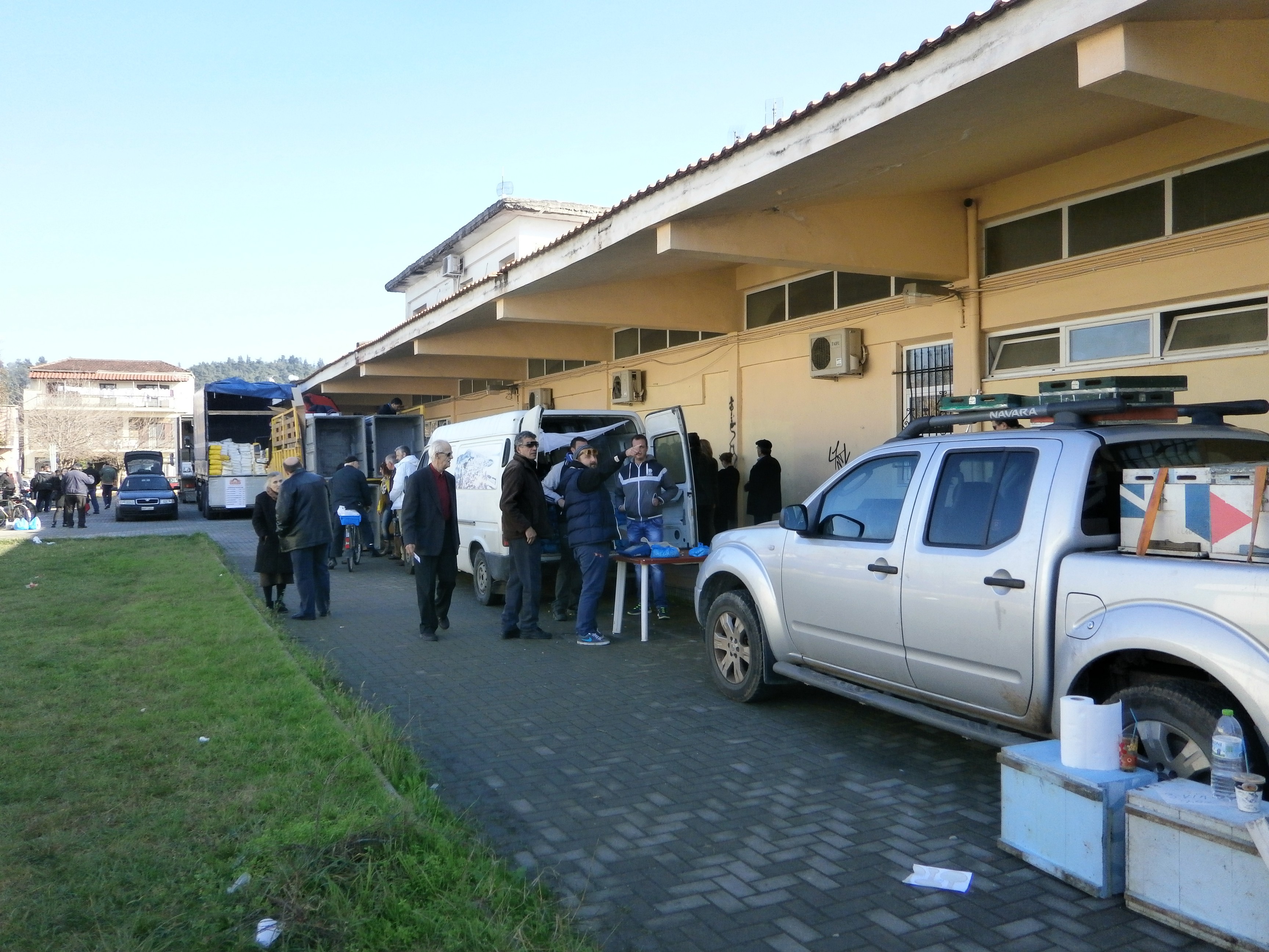Μεγάλη προσέλευση για την αγορά προϊόντων χωρίς μεσάζοντες