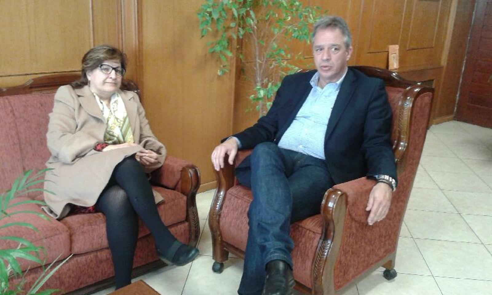 Την έδρα της Περιφέρειας στα Τρίκαλα επισκέφθηκε η Υποψήφια Βουλευτής του ΠΑΣΟΚ Έφη Μπέκου