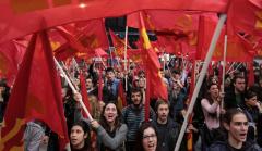 ΚΝΕ Τρικάλων: Αρκετά! Δεν τους χαρίζουμε τα χρόνια μας!