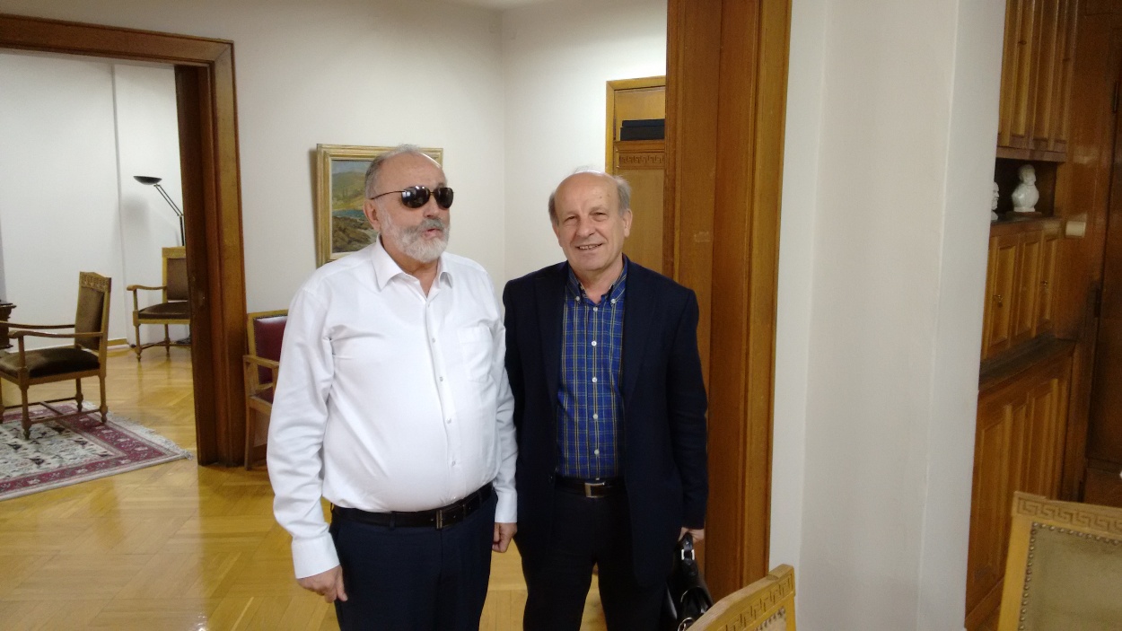 Συνάντηση του Υπουργού Υγείας και Κοινωνικών Ασφαλίσεων Παναγιώτη Κουρουμπλή με το Βουλευτή Τρικάλων του ΣΥ.ΡΙΖ.Α Χρήστο Σιμορέλη