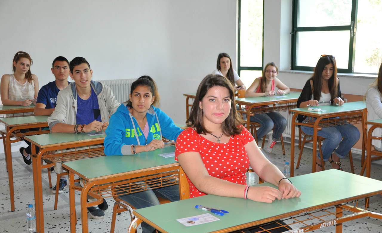 Με μικρό ποσοστό αποχής ξεκίνησαν οι πανελλήνιες εξετάσεις στα Τρίκαλα            