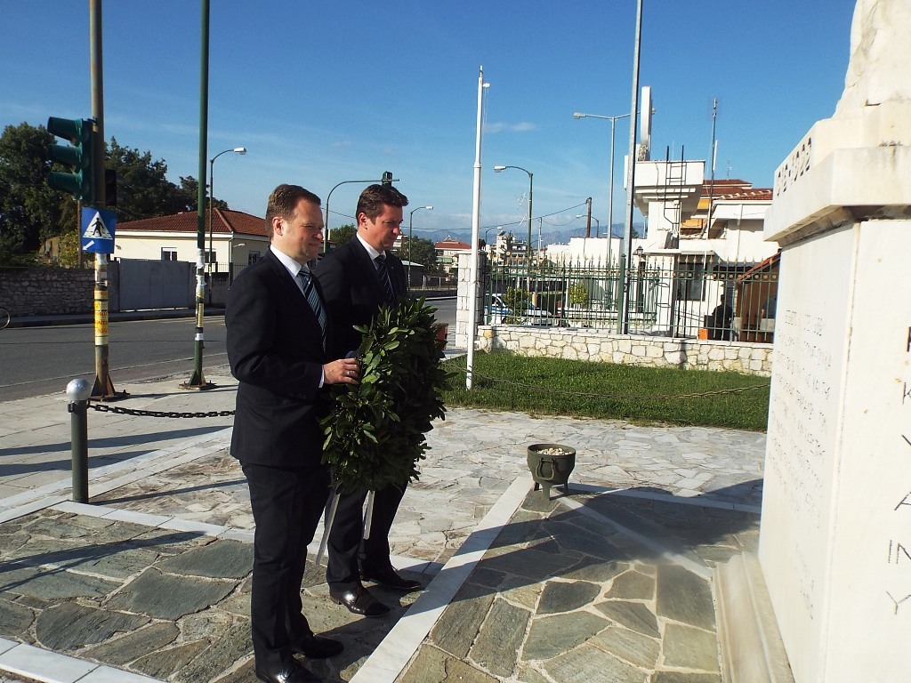 Μήνυμα ειρήνης, φιλίας και μνήμης, ενάντια στο ναζισμό από ένα Γερμανό βουλευτή