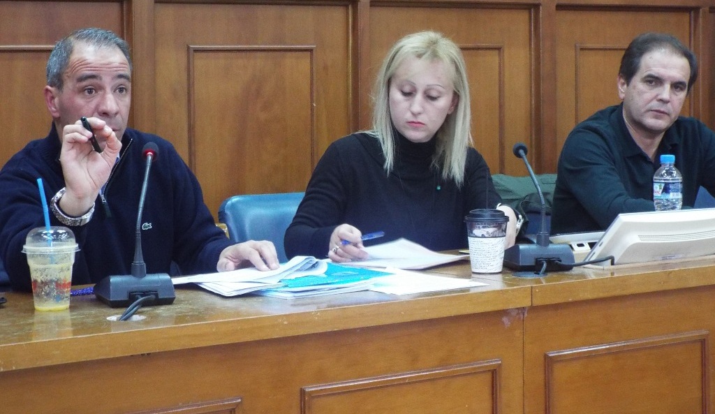 Γενική συνέλευση των Δημοτικών Υπαλλήλων-Κατέλαβαν συμβολικά το Δημαρχείο
