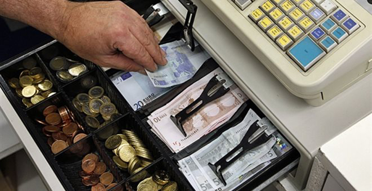 600 ευρώ η λία 46χρονου από ταμειακή μηχανή φαρμακείου της πόλης