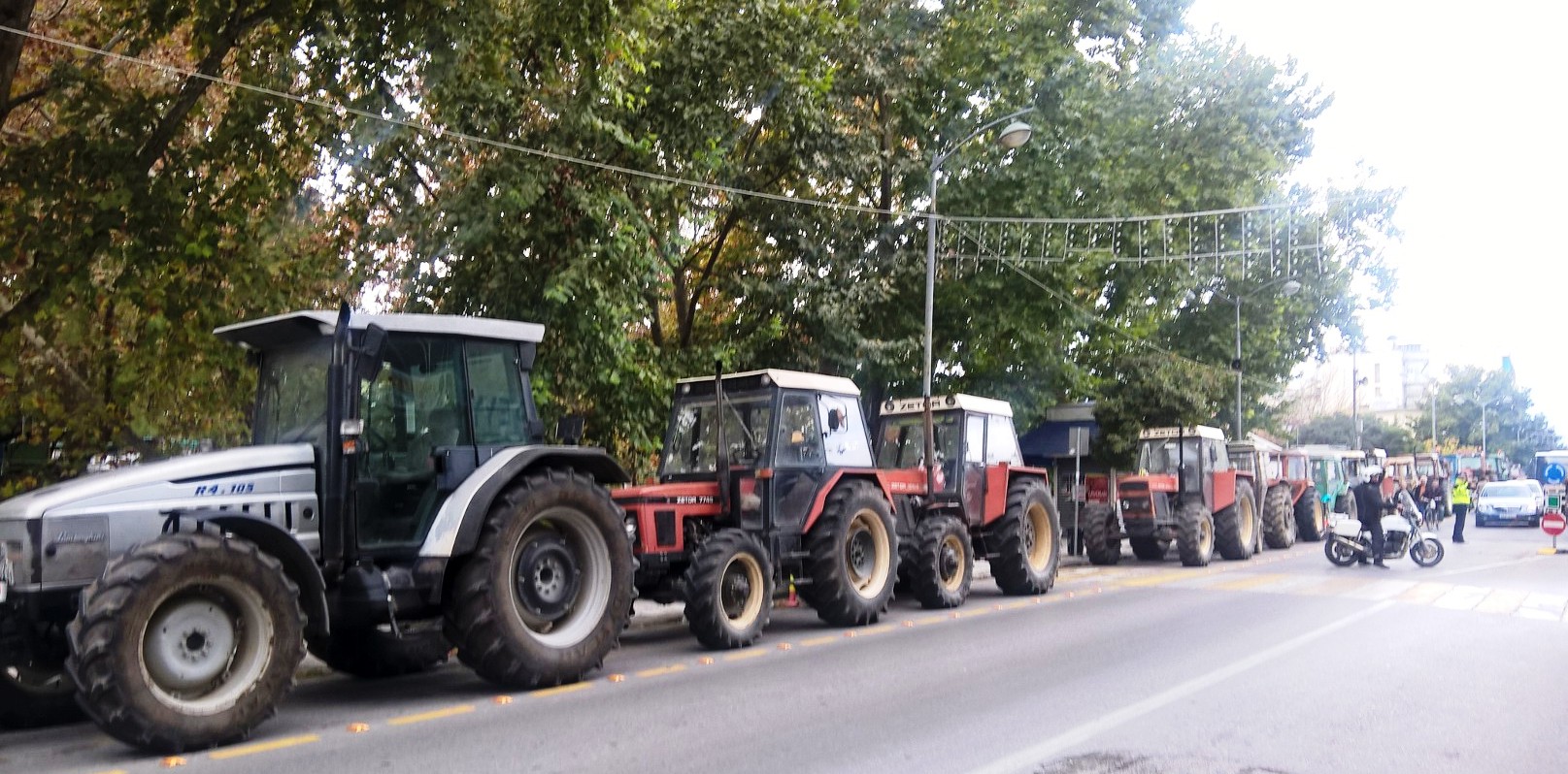 Μπλόκο στη Νίκαια από τους Θεσσαλούς αγρότες την Πέμπτη
