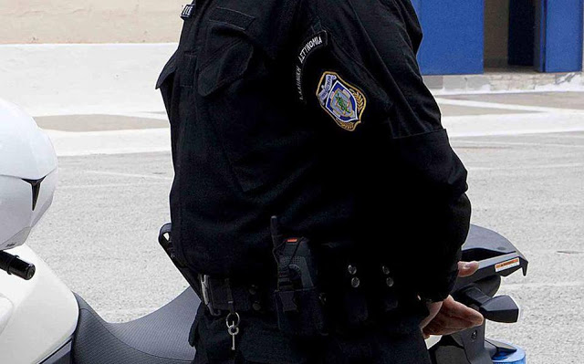 ΓΙΑΝΝΕΝΑ: Πρώην αστυνομικός φέρεται να εμπλέκεται στην υπόθεση παράνομης μεταφοράς μεταναστών