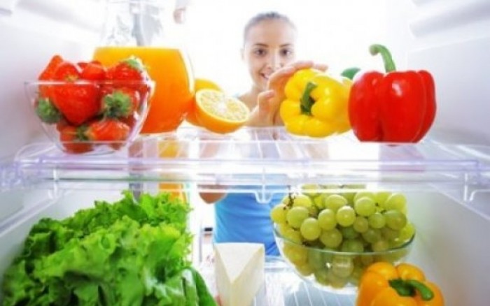 Tips για να μη σαπίζουν γρήγορα τα φρούτα και τα λαχανικά μέσα στο ψυγείο