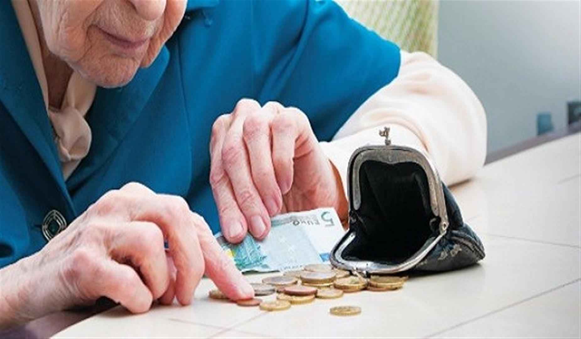 Οι παππούδες «χαρτζιλικώνουν» όλη την οικογένεια-Πακέτα με τρόφιμα, κρεατικά και… ζαρζαβατικά, φεύγουν καθημερινά για Αθήνα και Θεσσαλονίκη