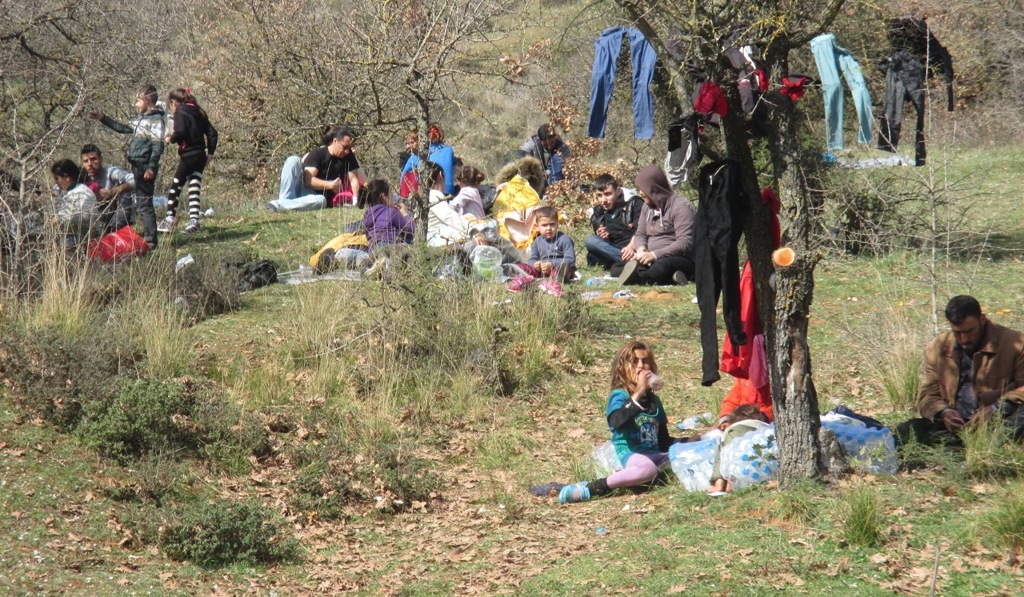 Παραμένουν οι πρόσφυγες στο Μουργκάνι-Έρχονται άλλα 6 λεωφορεία