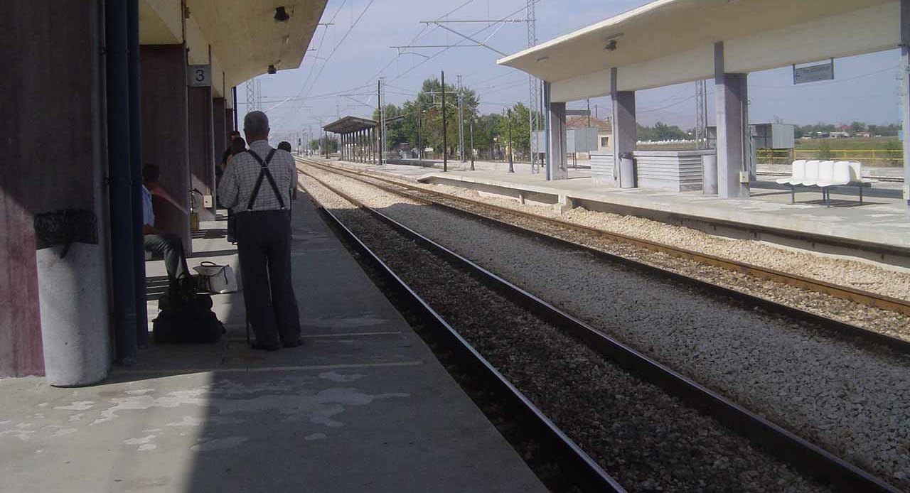 Ανησυχία για την τύχη του έργου ηλεκτροκίνησης της σιδηροδρομικής γραμμής Παλαιοφάρσαλου – Καλαμπάκας