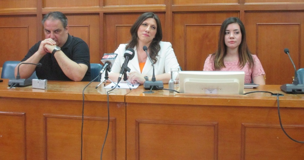 «Σύννεφα» στο σύμφωνο συμβίωσης-Σε πείσμα των καιρών επιμένουν παραδοσιακά και παντρεύονται οι Τρικαλινοί