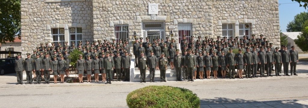 Εντυπωσιακή τελετή ορκωμοσίας Μονίμων Λοχιών στη ΣΜΥ στα Τρίκαλα (φωτό)