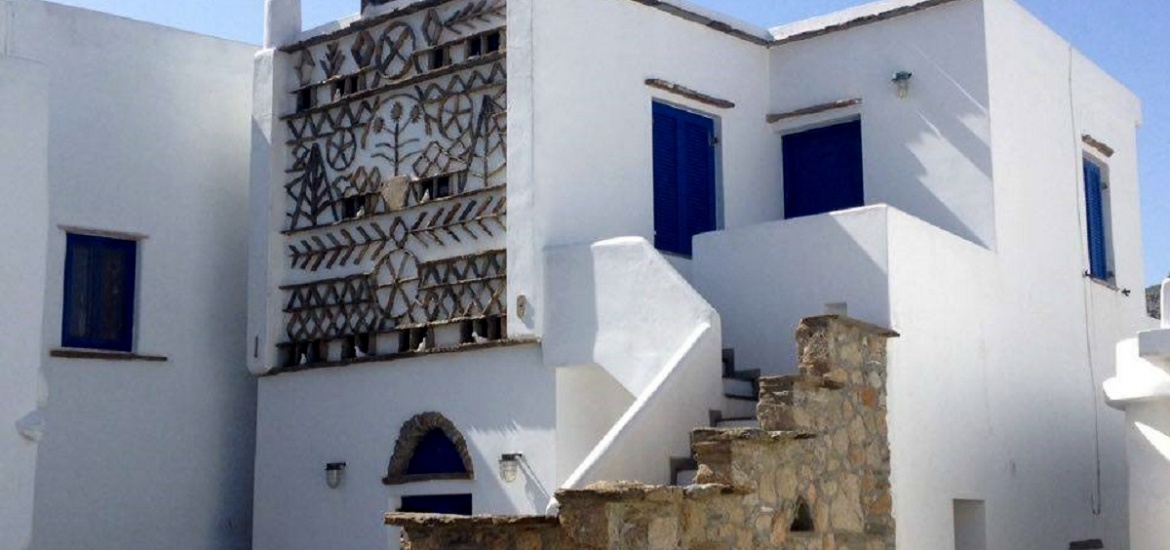 Τήνος, έρωτας και θαύματα