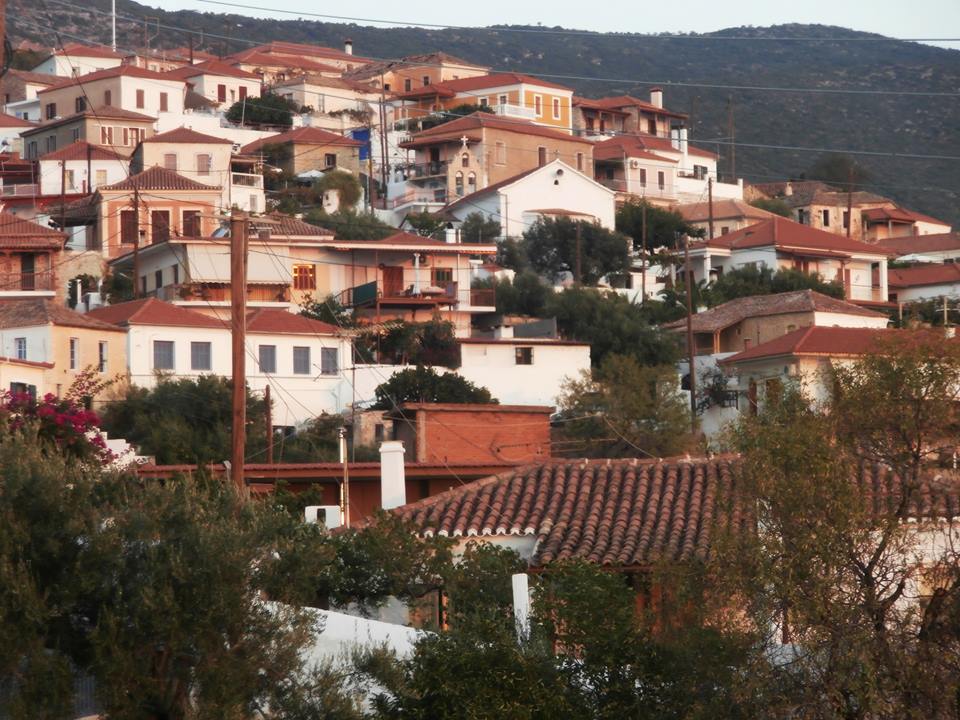 Πραγματευτής: Ο απόλυτος συνδυασμός βουνού και θάλασσας στην Αρκαδία