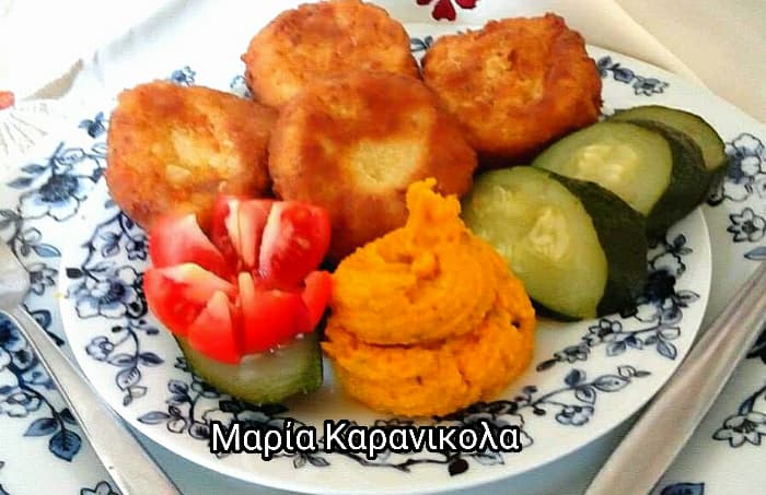 Κροκέτες κοτόπουλου με πουρέ καροτιού