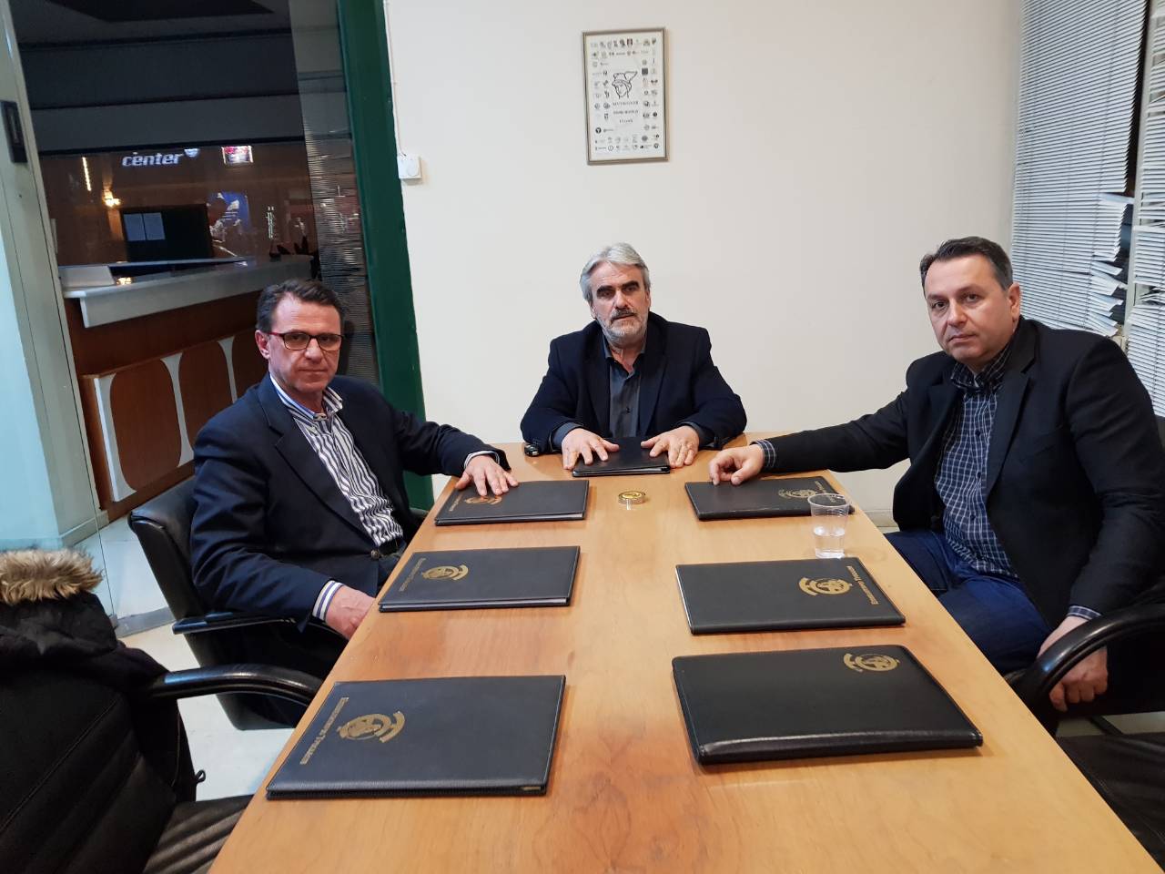 Συνάντηση πρόεδρου Επιμελητήριου Τρικάλων με τους προέδρους της Ομοσπονδίας ΕΒΕ και του Εμπορικού Συλλόγου Τρικάλων