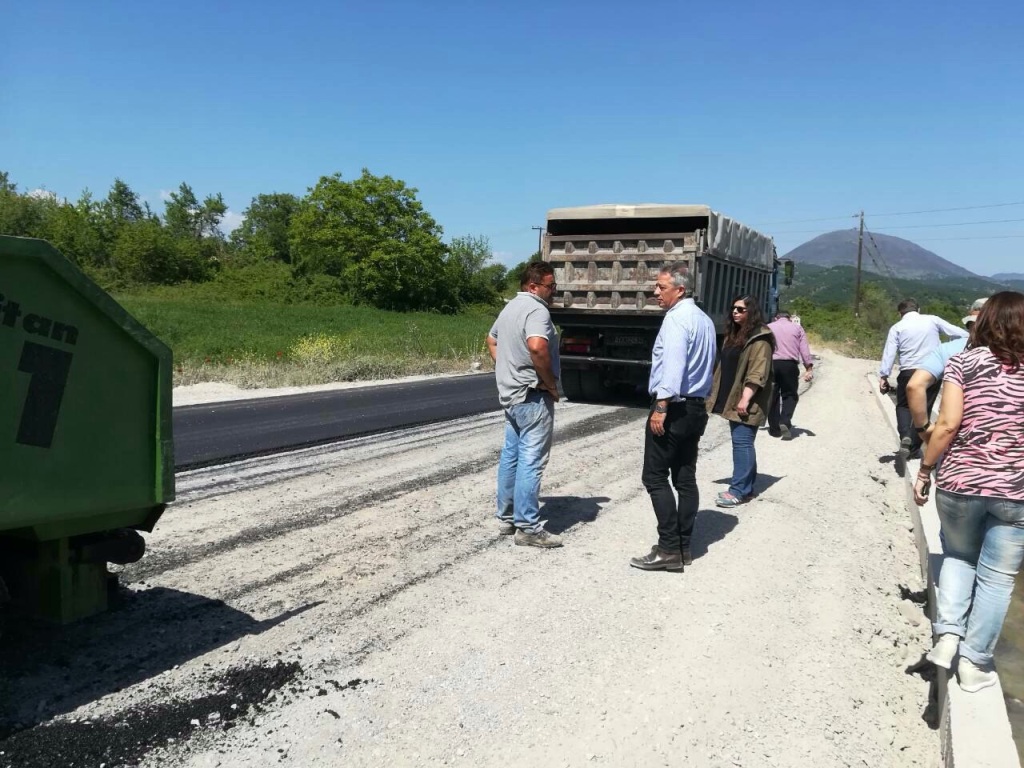 Εργασίες αποκατάστασης στις οδούς Διάβα – Αμπέλια και Τριφύλλια – Κρύα Βρύση στην ΠΕ