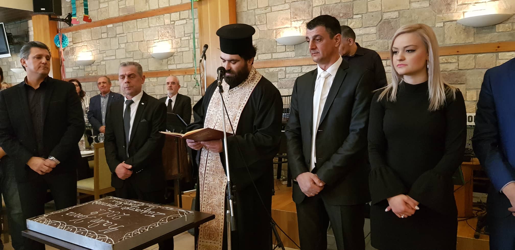 Έκοψαν την πίτα τους οι αρτοποιοί των Τρικάλων-Παρών στην εκδήλωση κι ο πρόεδρος της Ομοσπονδίας Αρτοποιών Ελλάδας Μιχάλης Μούσιος