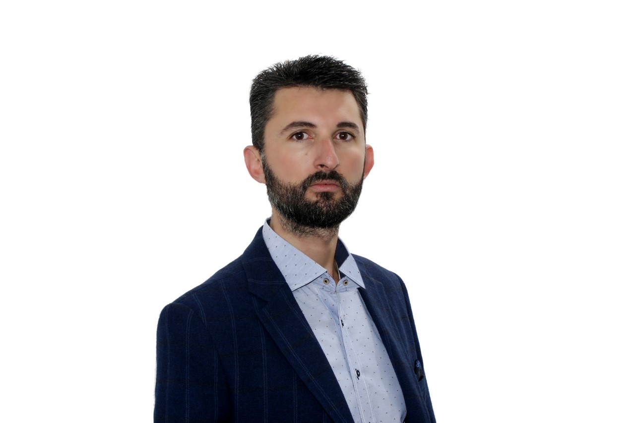 Απόστολος Παπαγεωργίου: «Ο κόσμος είναι ο αποδέκτης των μηνυμάτων και ο τελικός κριτής όλων μας»
