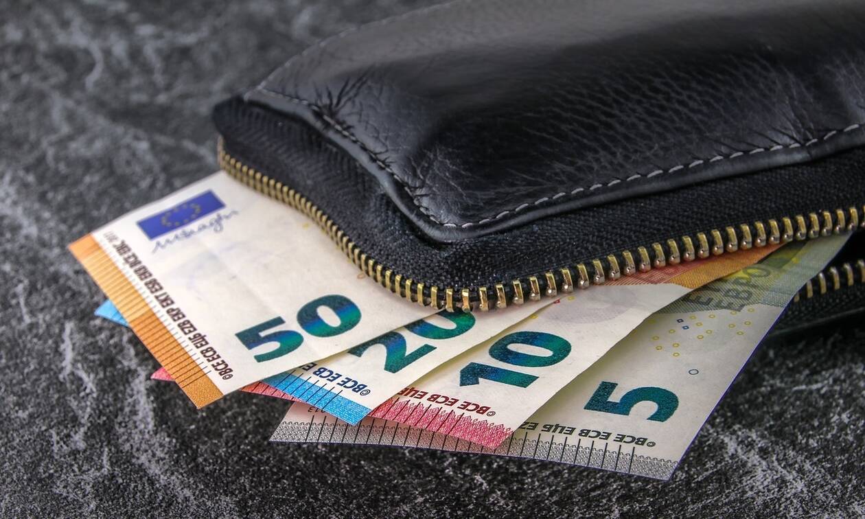 Δώρο Πάσχα 2019: Πότε καταβάλλεται – Υπολογίστε πόσα χρήματα δικαιούστε