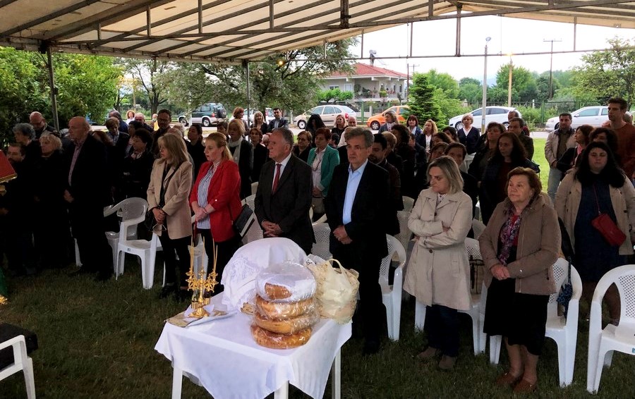 Θεία Λειτουργία στο παρεκκλήσι του Αγίου Θεράποντος