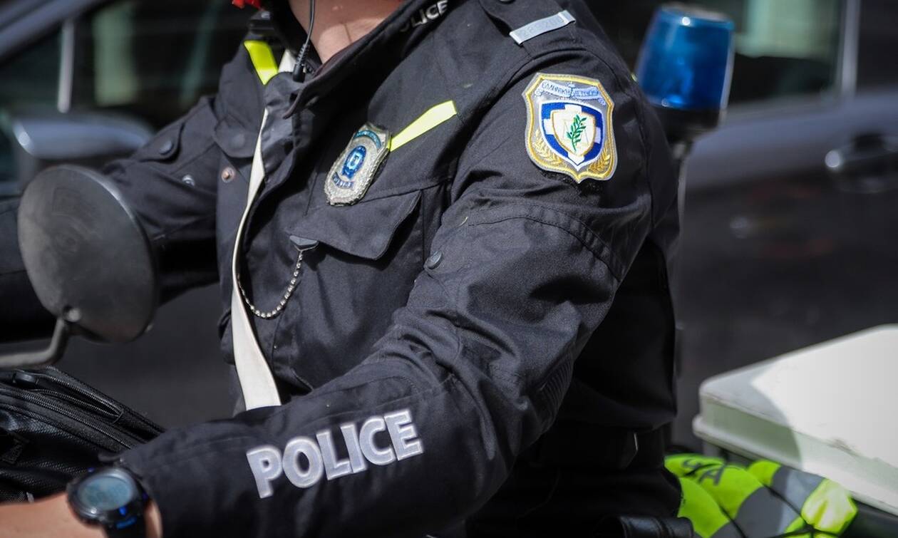 Ηράκλειο: Χειροπέδες σε 30χρονο για απόπειρα ανθρωποκτονίας σε βάρος του αδερφού του