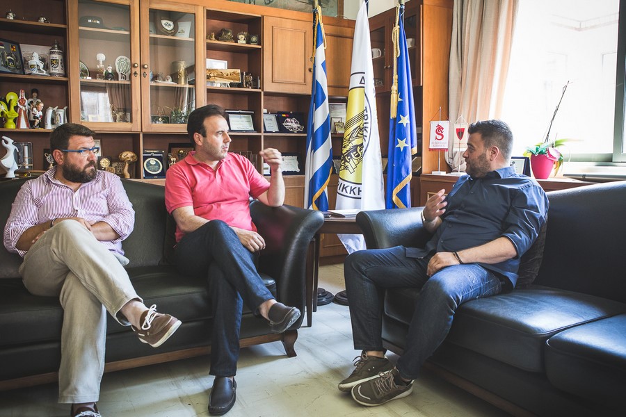 Μπαράζ επαφών με φορείς και εργαζομένους ο Γιώργος Ηλιάδης