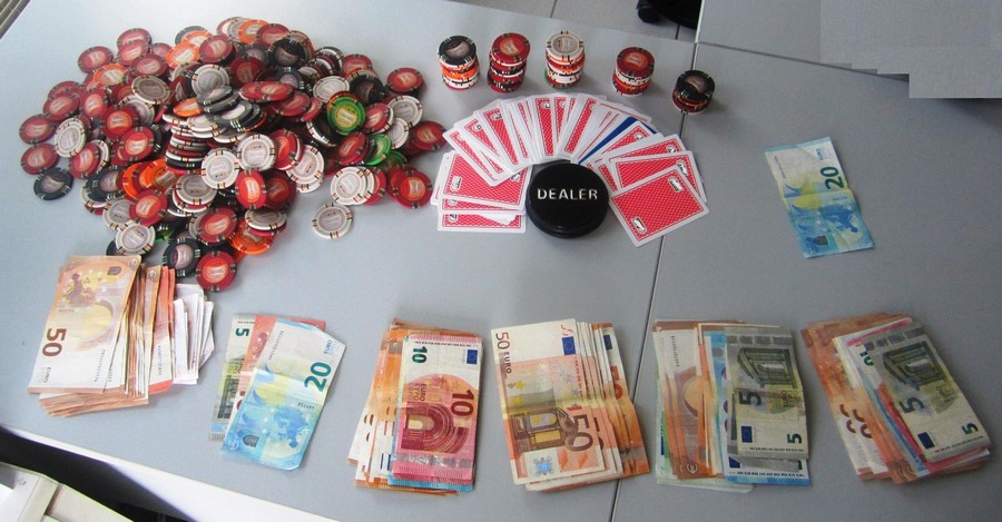 Συλλήψεις 11 ατόμων για παράβαση του νόμου περί παιγνίων
