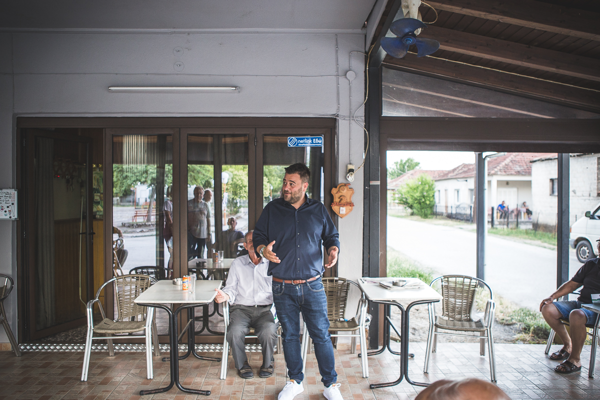 Δεκτός με αγκαλιές και πλατιά χαμόγελα ο Γιώργος Ηλιάδης