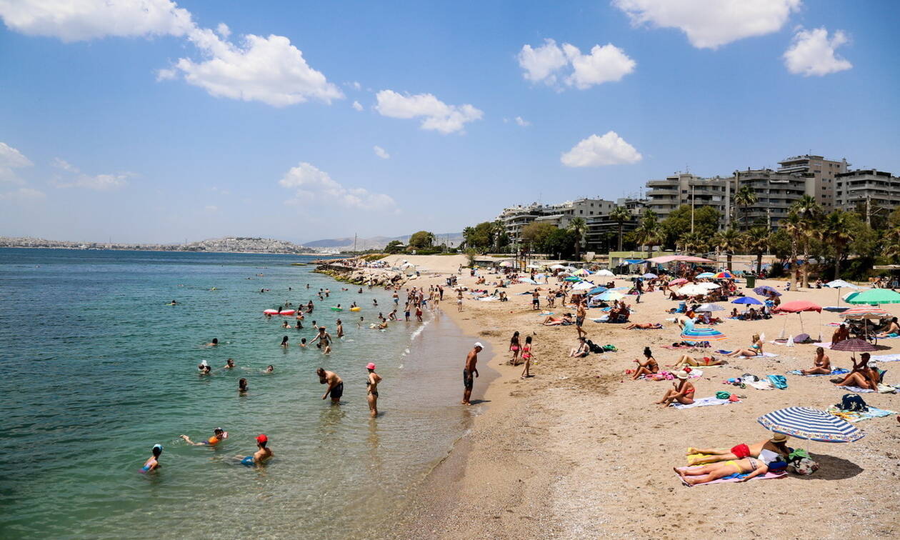 Καιρός τώρα: Επιστρέφει το καλοκαίρι με ενισχυμένα μελτέμια – Ανεβαίνει η θερμοκρασία