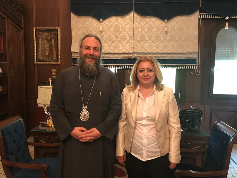 Επίσκεψη της Χρύσας στον Σεβασμιώτατο