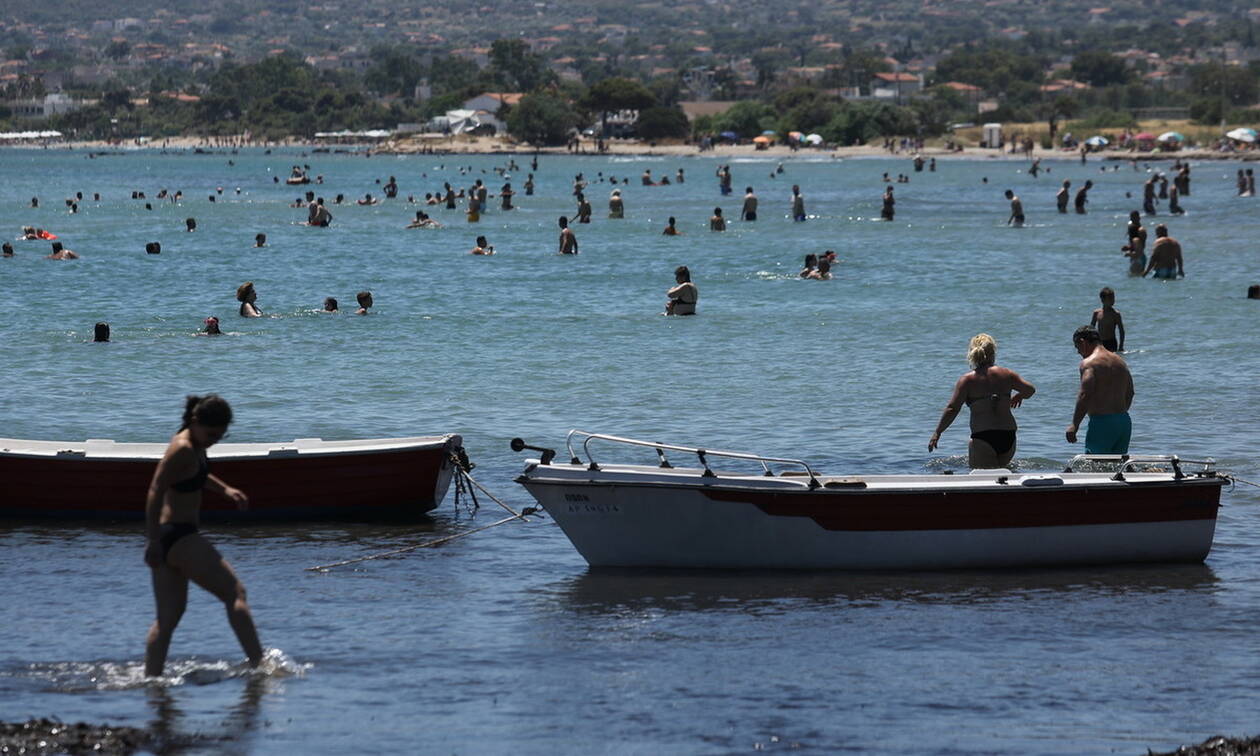 Αποπνικτική η ατμόσφαιρα την Τρίτη – Στα ύψη η θερμοκρασία