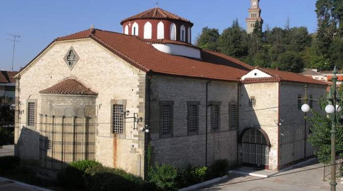 Ιερά Αγρυπνία στον Ι.Ν. Παναγίας Επισκέψεως Τρικάλων
