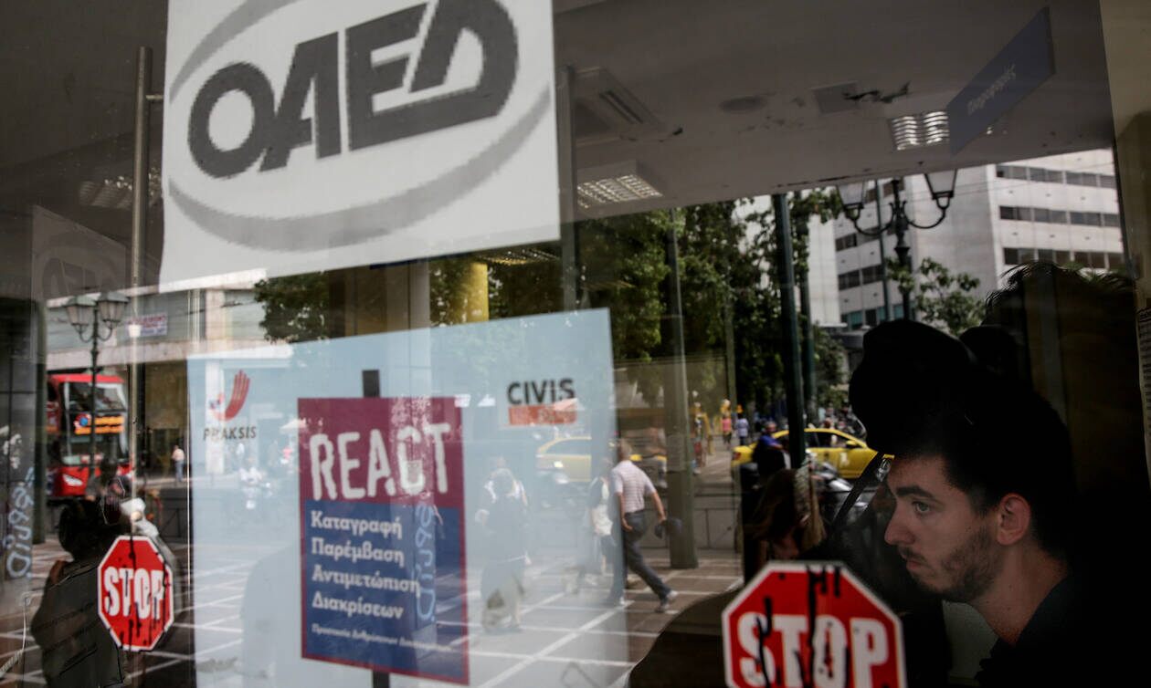 Ατσάλινα τριαντάφυλλα: Αποκαλύφθηκε στη Νορβηγία το μνημείο για τα θύματα της σφαγής του Μπρέιβικ