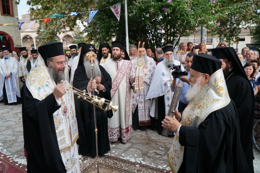 Υποδοχή του Τιμίου Ξύλου από Πατριαρχείο Ιεροσολύμων στην Ιερά Μητρόπολη Τρίκκης και Σταγών
