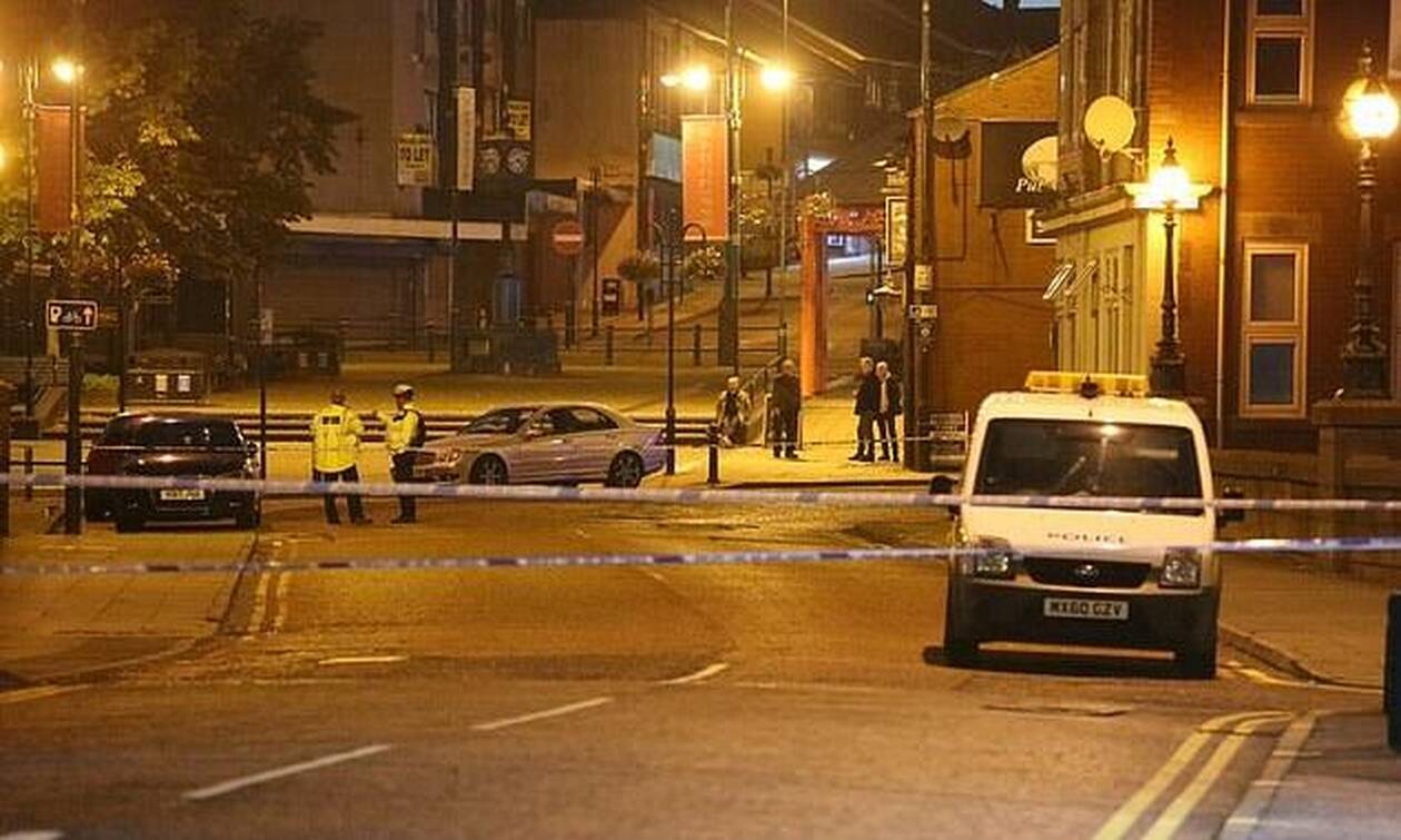 Μάντσεστερ: Πατέρας πέταξε το μωρό του στο ποτάμι και πήγε για ποτό