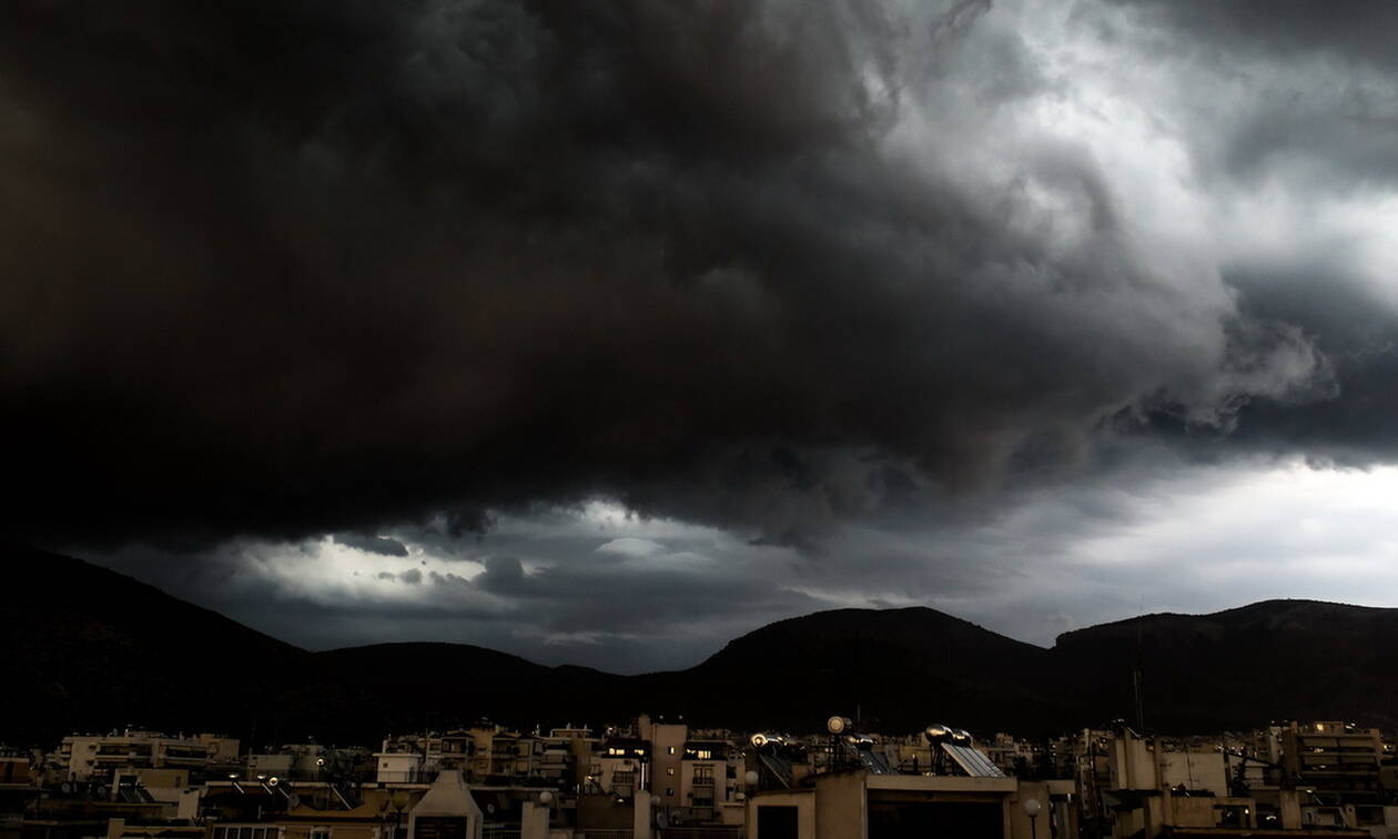 Καιρός – Έκτακτο δελτίο ΕΜΥ: Επιμένουν και την Τρίτη τα ακραία καιρικά φαινόμενα