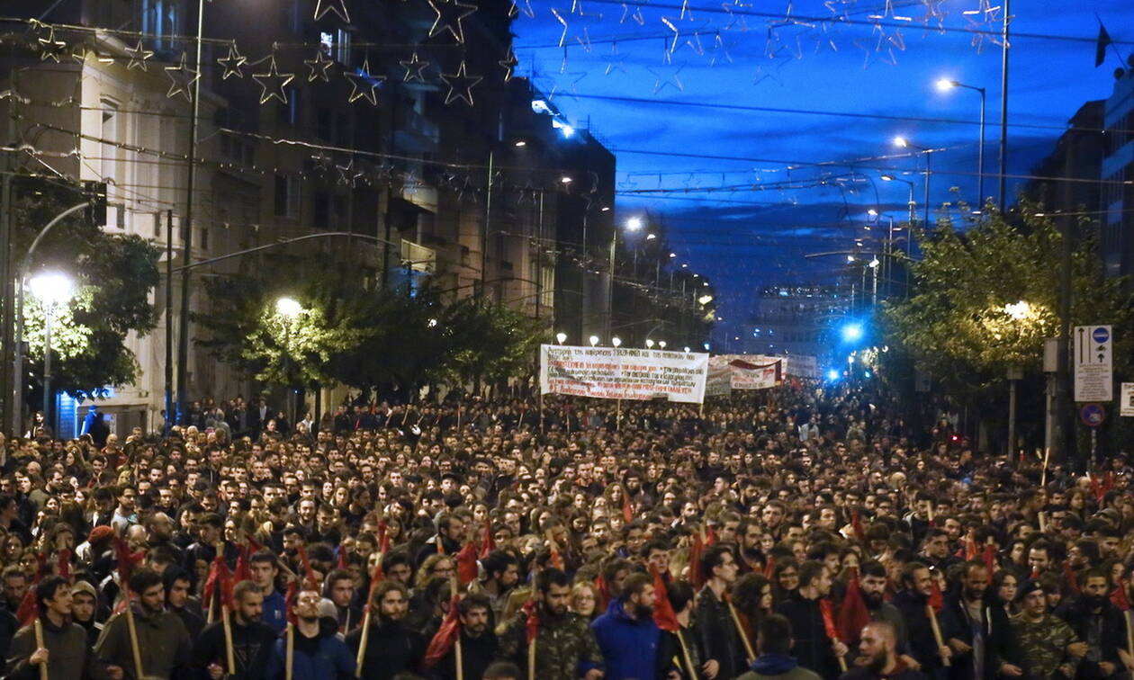 Ο καιρός της Κυριακής: Με συννεφιά και βροχές η 46η επέτειος του Πολυτεχνείου