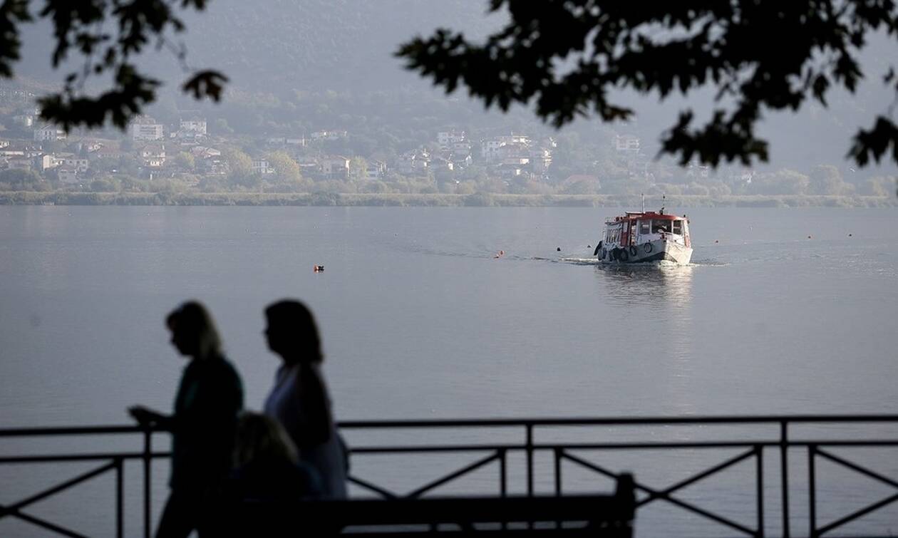 Γιάννενα: Τι βρήκαν οι Αστυνομικοί σε σάκο δίπλα στη λίμνη