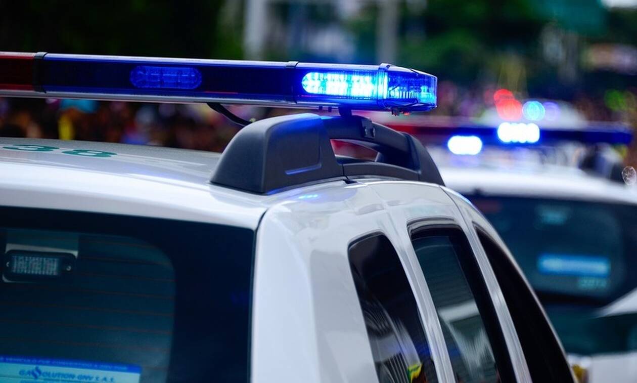 Πέθανε μπροστά στο γιο της – Το μίξερ τράβηξε το μαντήλι που είχε στο λαιμό της