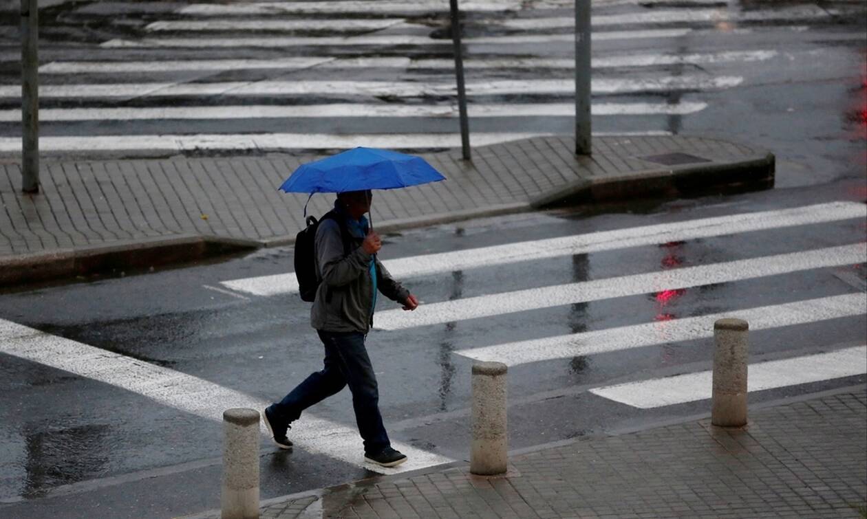 Καιρός: Καταιγίδες, χαλάζι και θυελλώδεις ανέμους φέρνει η Βικτώρια – Πού θα χτυπήσουν τα φαινόμενα