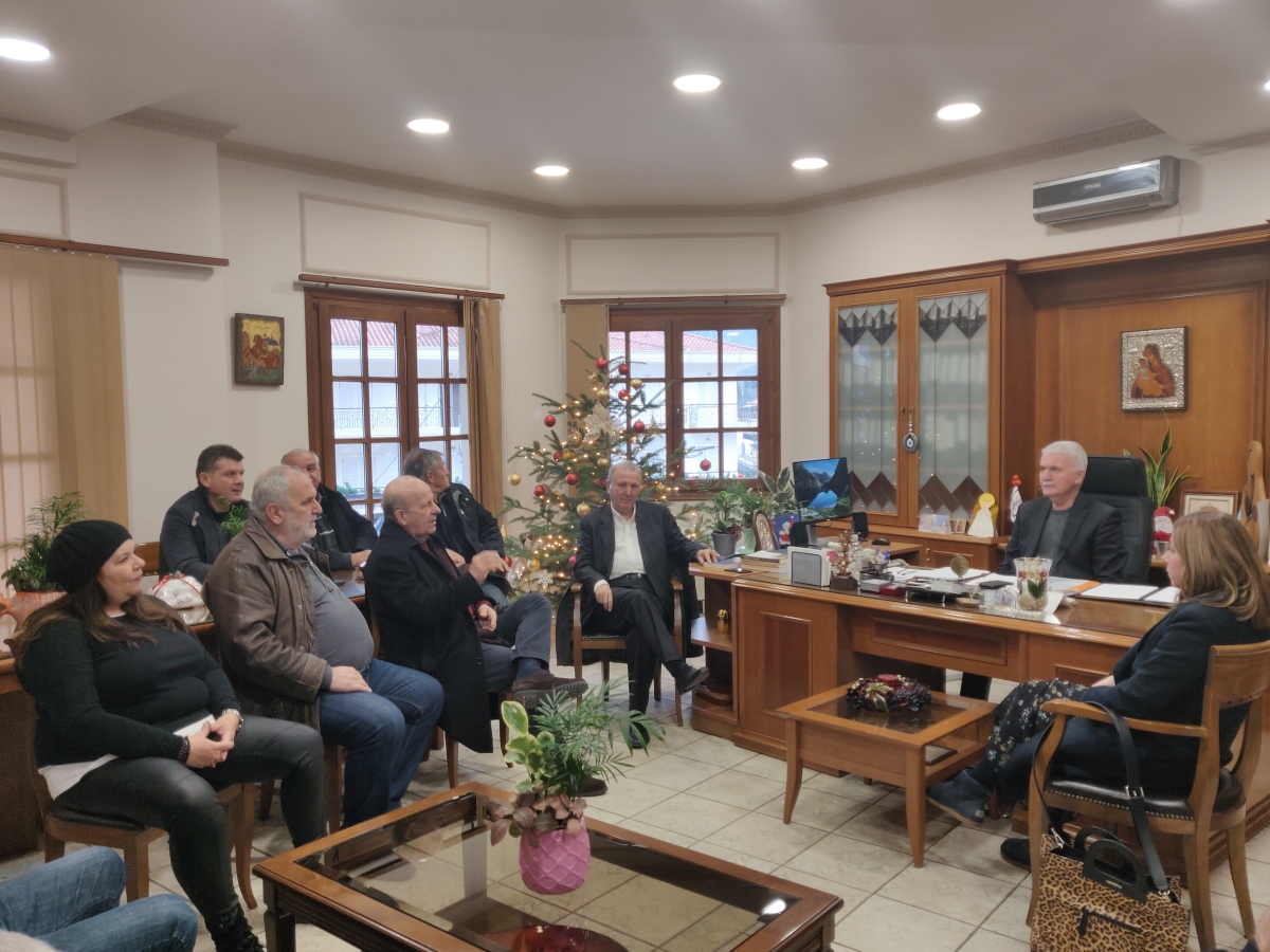 Κλιμάκιο του Σύριζα επισκέφτηκε τον Δήμαρχο Μετεώρων