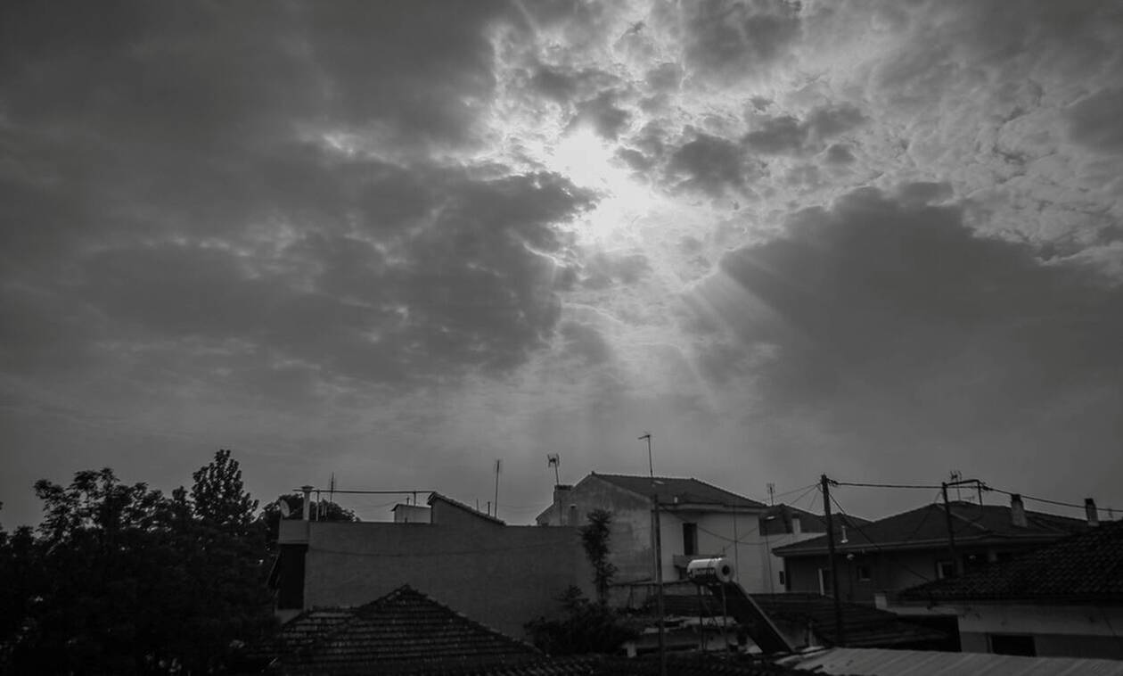 Άστατος ο καιρός το Σαββατοκύριακο – Πού θα εκδηλωθούν βροχές