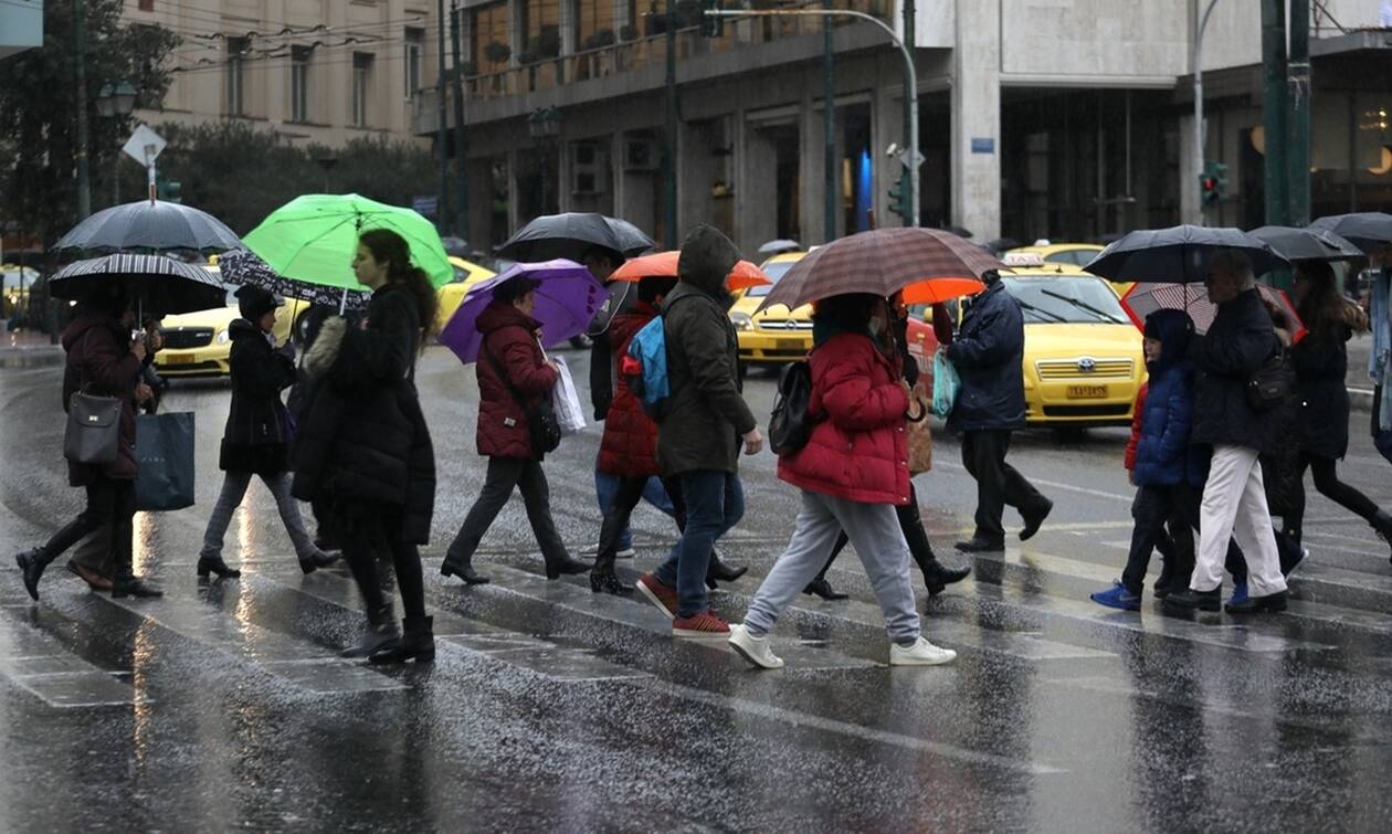 Αγριεύει σήμερα ο καιρός: Βροχές, καταιγίδες και χαλάζι – Πού «χτυπάει» η κακοκαιρία (Χάρτες)