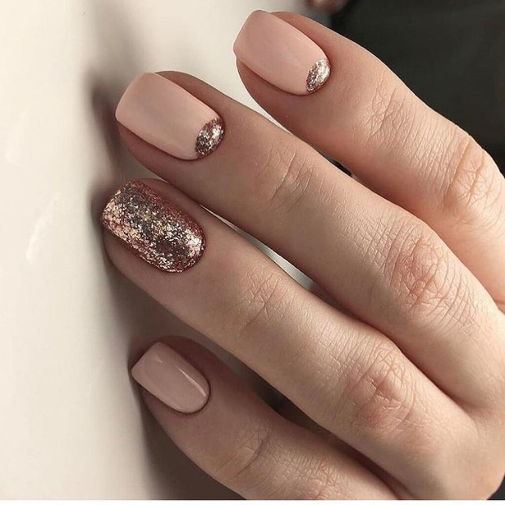 Αυτά τα nail arts είναι ιδανικά για την Παραμονή Πρωτοχρονιάς