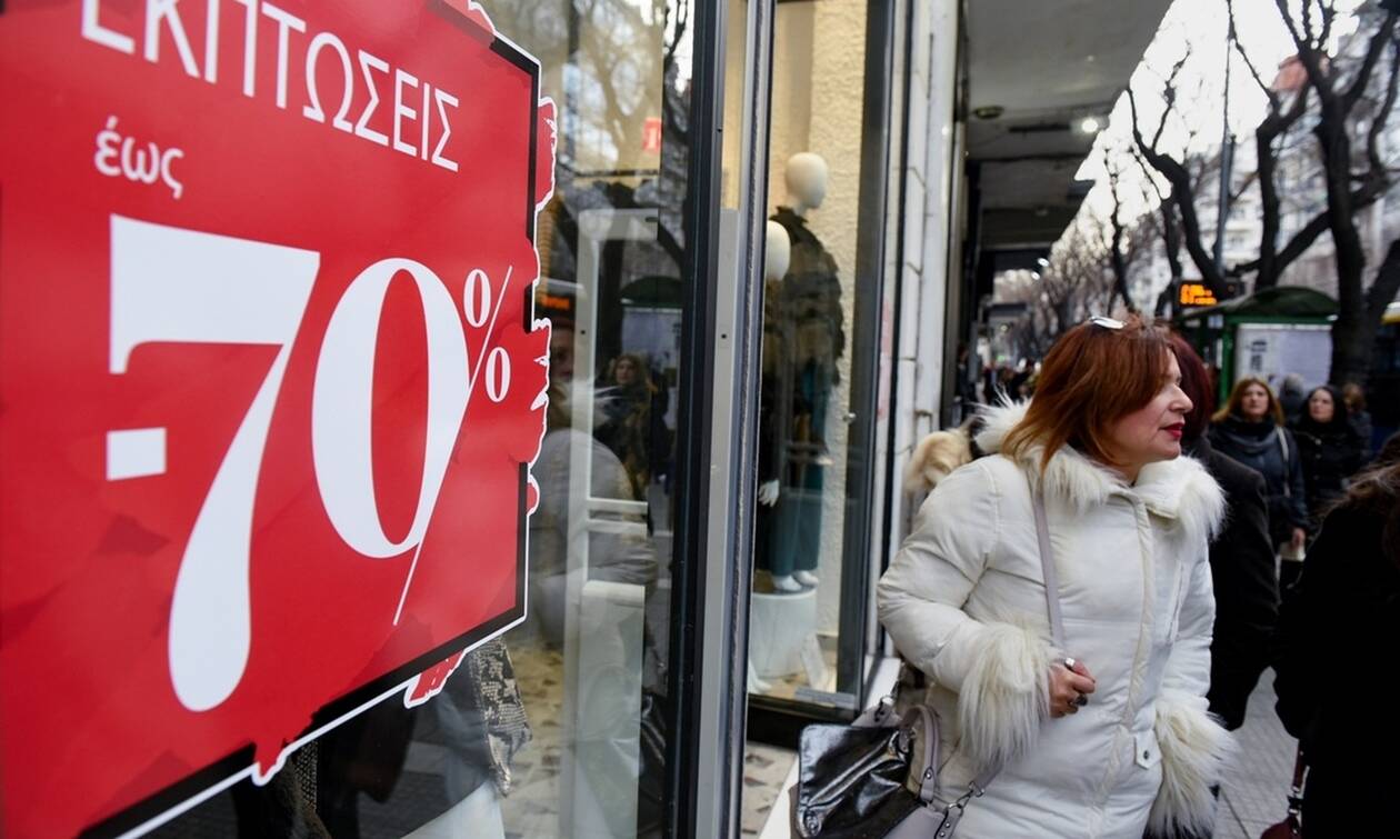 Χειμερινές εκπτώσεις: Πότε ξεκινούν – Ποια Κυριακή θα είναι ανοιχτά τα καταστήματα