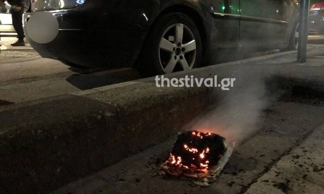 Θεσσαλονίκη: Προσπάθησε να πυρπολήσει ΙΧ με… χαρτί κουζίνας