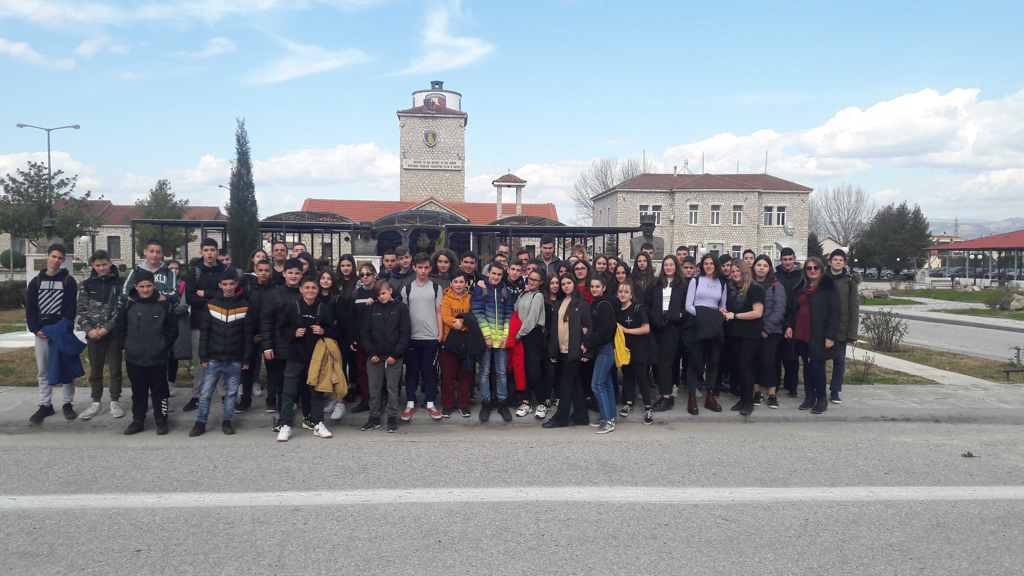 Την ΣΜΥ επισκέφθηκε η Γ  τάξη του 4ου Γυμνασίου Τρικάλων