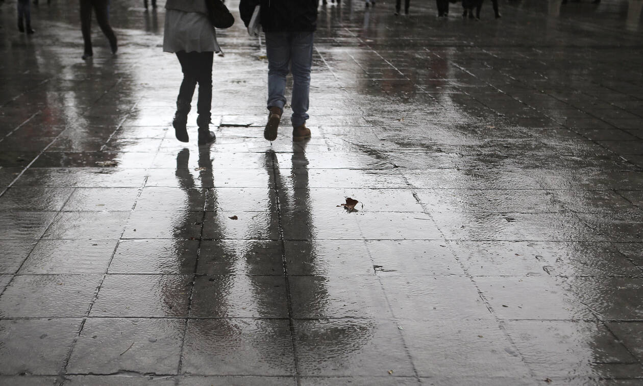 Καιρός: Με βροχές, καταιγίδες και πιθανή χιονόπτωση η Κυριακή – Πού θα φτάσει ο υδράργυρος