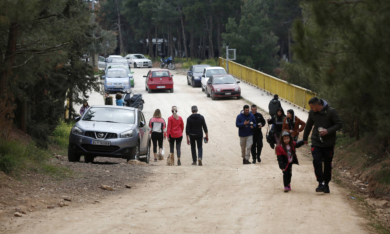 Απαγόρευση κυκλοφορίας: Αυτοί είναι οι τρεις τρόποι για να πάρετε άδεια και να βγείτε από το σπίτι